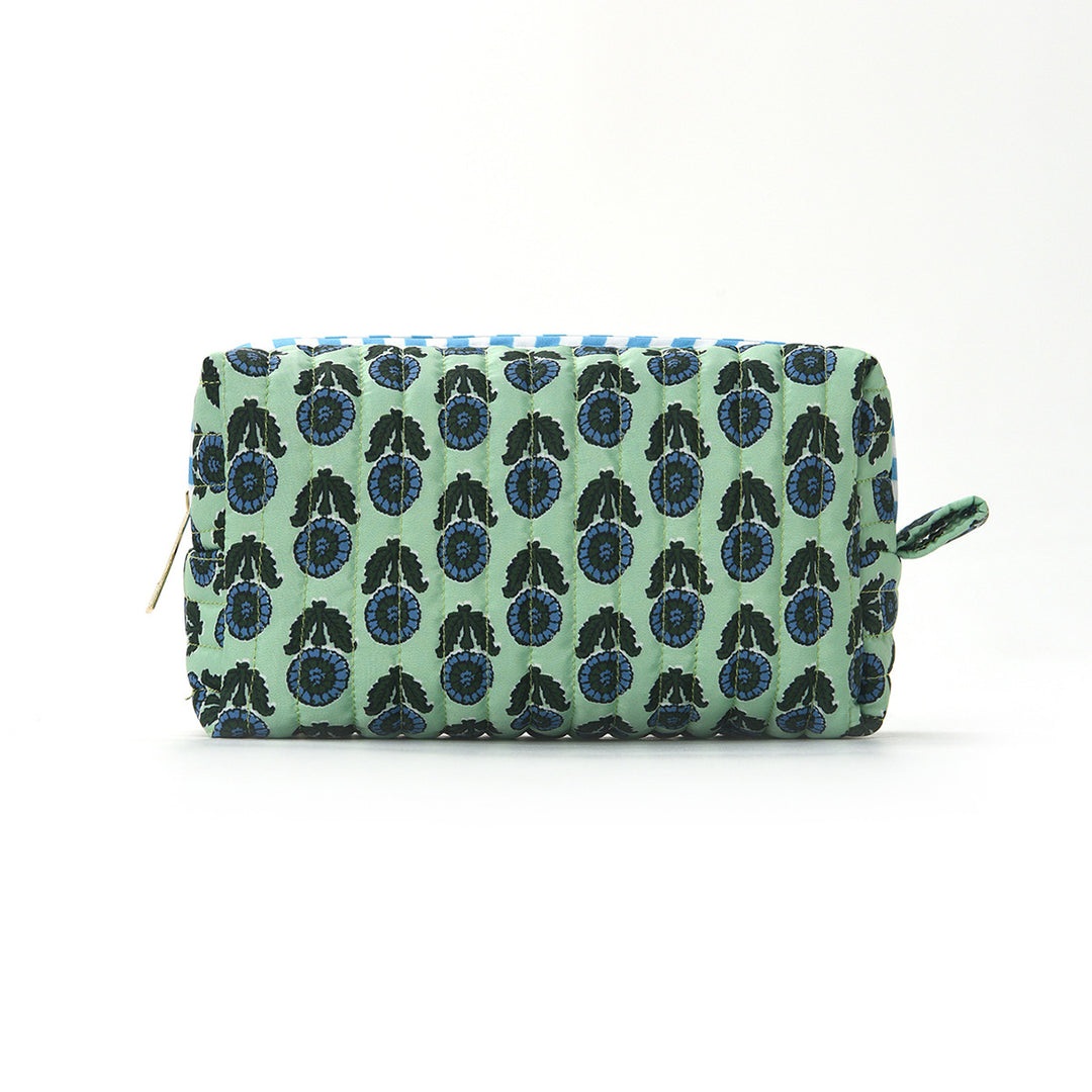 Cosmetic organizer with versatile compartments Kalsten
