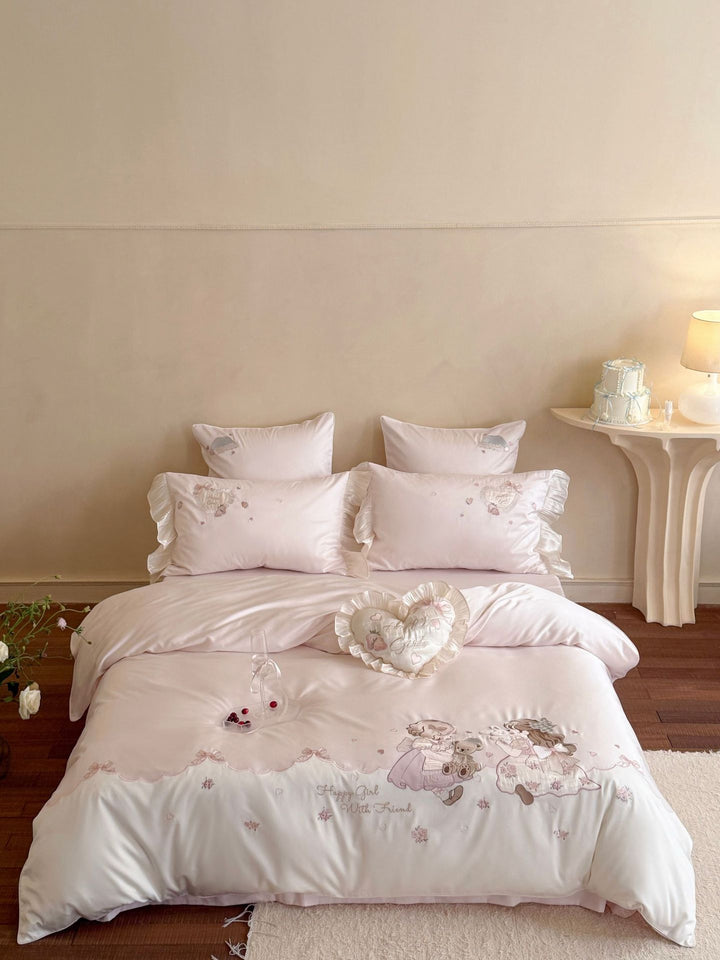Luxurious embroidered cotton satin bed linen set with ruffles and fairy tale motif Kalsten