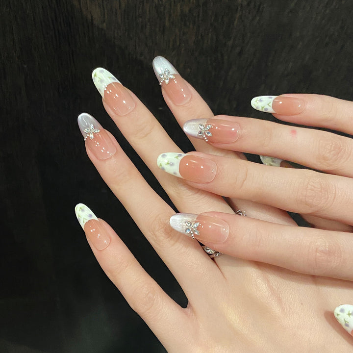 Artistic Press-On Nail Design Set with Floral Embellishments