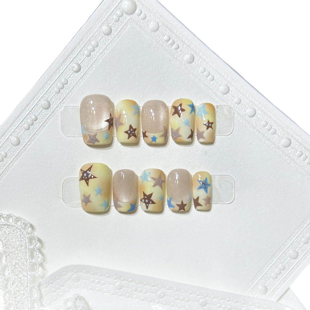 Press-On Nail Art Set with Star Accents Kalsten