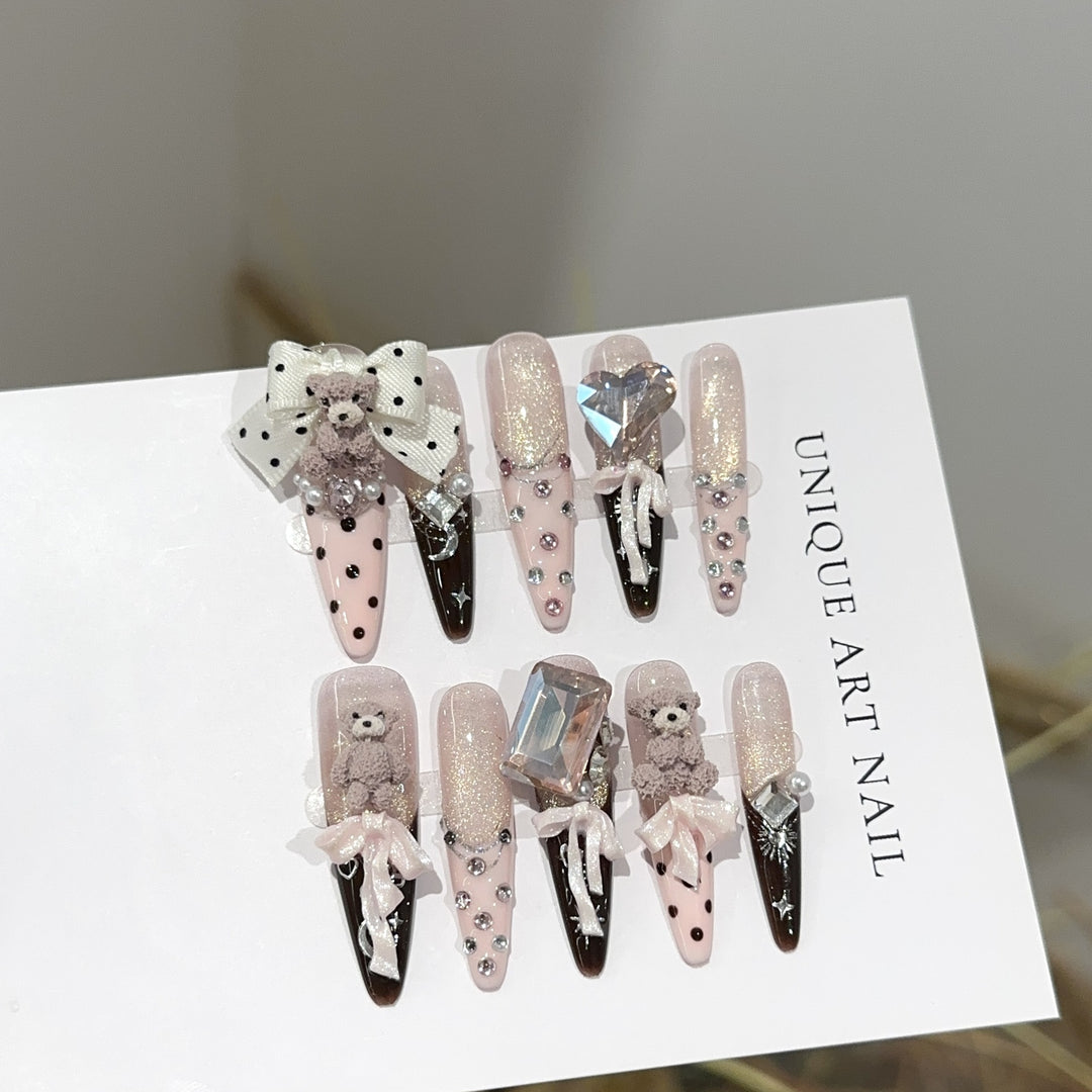 Themed Bear-Inspired Press-On Nail Art Set