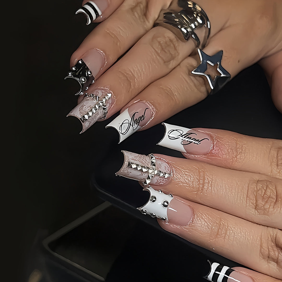 Artificial nails with glamorous 3D decorations Kalsten