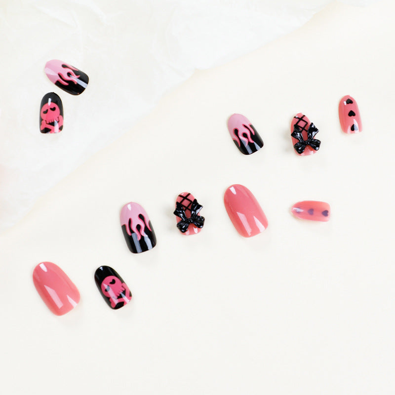 Artful Nail Art with Trendy Designs Kalsten