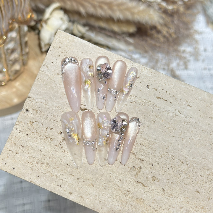 Glamorous Stiletto Press-On Nail Set with Rhinestone Embellishments Kalsten