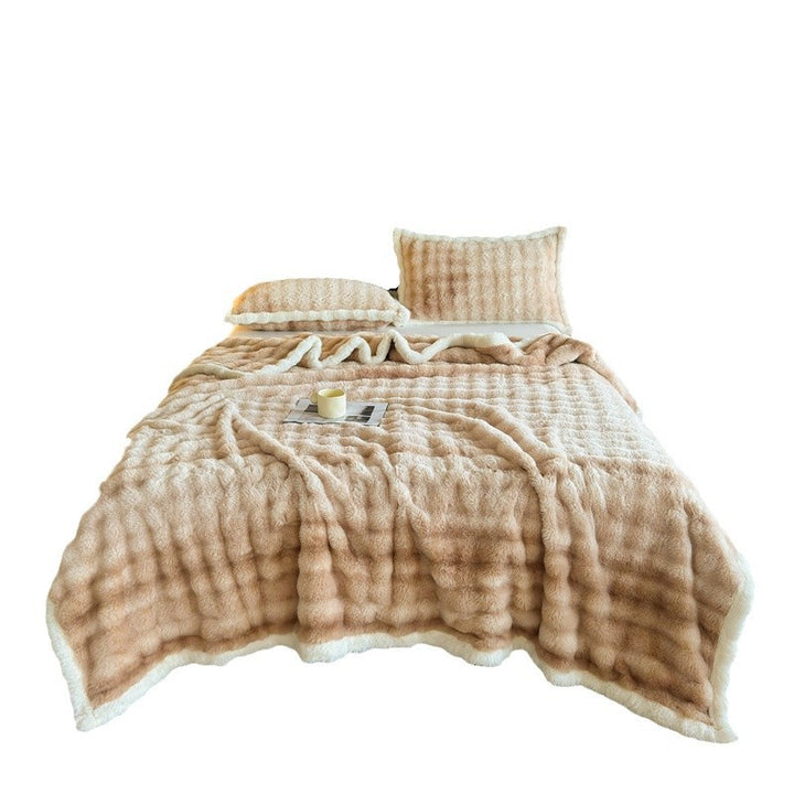 Women's Cozy Faux Fur Blanket