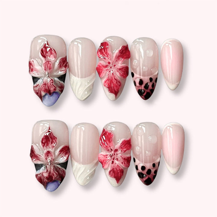 Nail art set with floral and elegant accents Kalsten