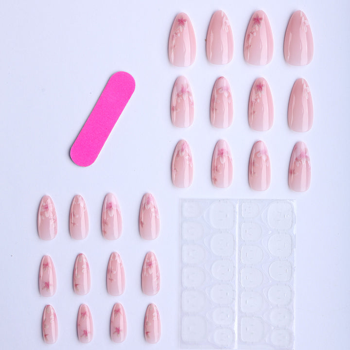 Artificial nails with delicate floral accents Kalsten
