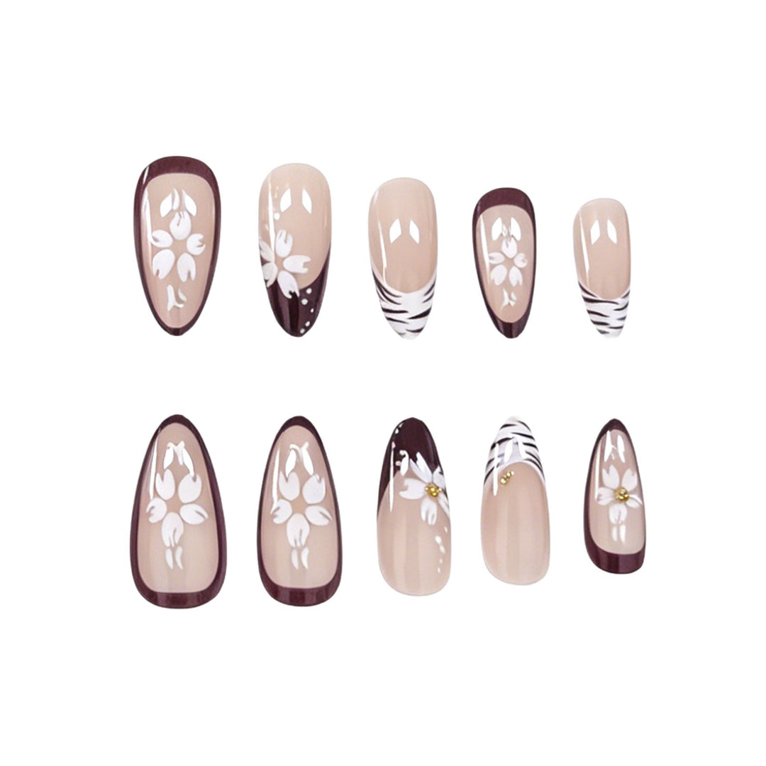 Floral Embellished Press-On Nail Art Kalsten