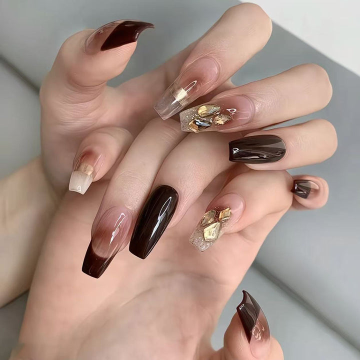 Artificial nails with luxury embellishments and stylish color gradients Kalsten