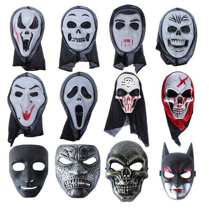Skull-Themed Halloween Mask Kalsten