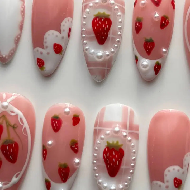 Artistic Nail Design Kalsten