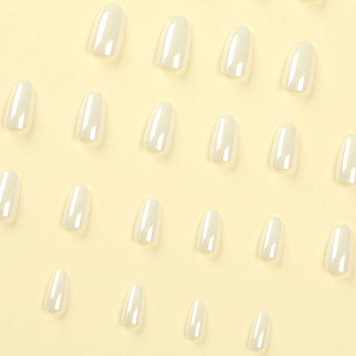 Luxus Acrylic Nails with Metallic Shine Kalsten