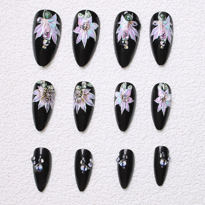 Floral Embellished Press-On Nails Kalsten