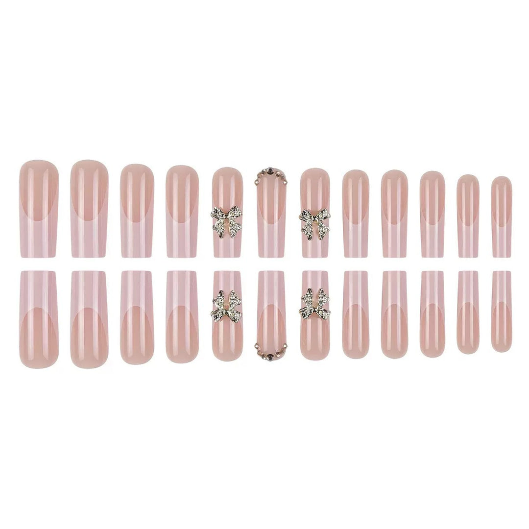 Artificial nail tips with glamorous flower embellishments Kalsten