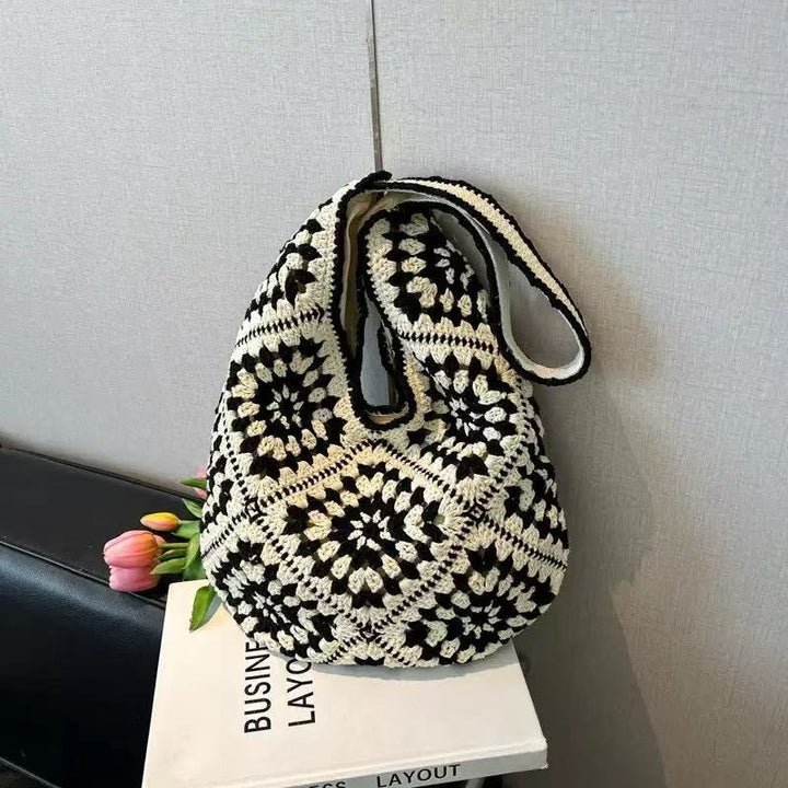 Hand-knotted shoulder bag with floral motifs Kalsten