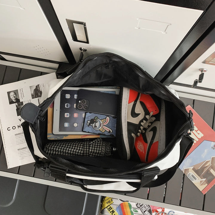Practical sports and travel bag with ergonomic design Kalsten
