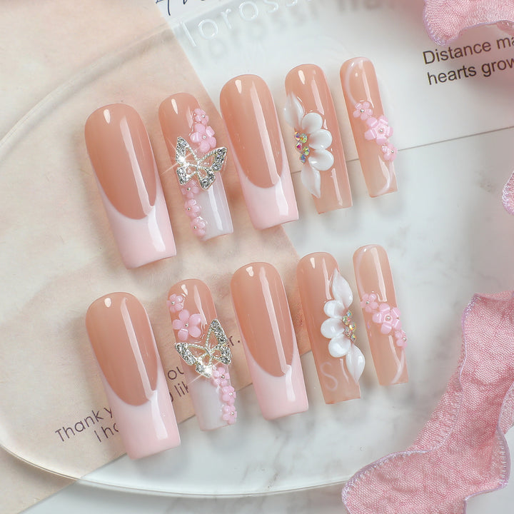 Artificial nail set with floral and extravagant 3D decorations Kalsten