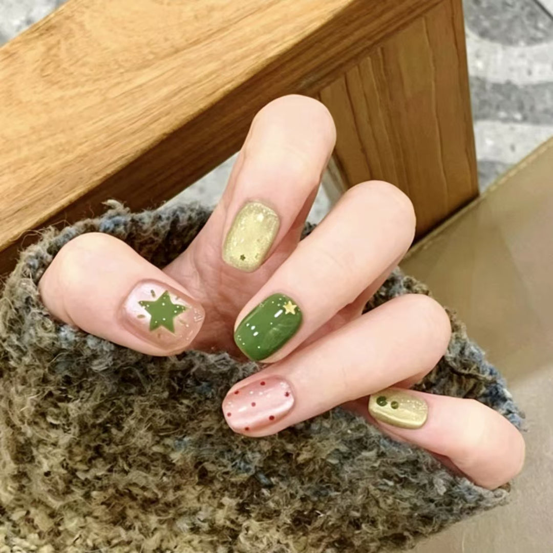 Festive Character-Inspired Nail Art Set Kalsten