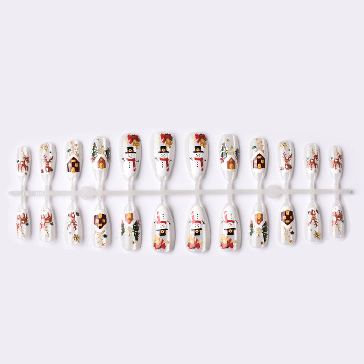 Festive Winter-Themed Press-On Nail Art Kalsten