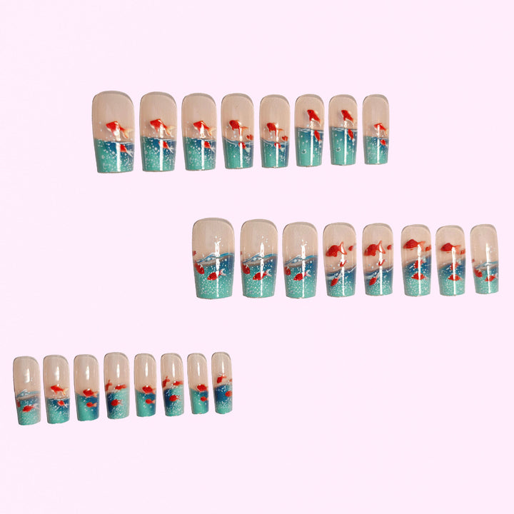 Artifical nails with maritime goldfish design Kalsten