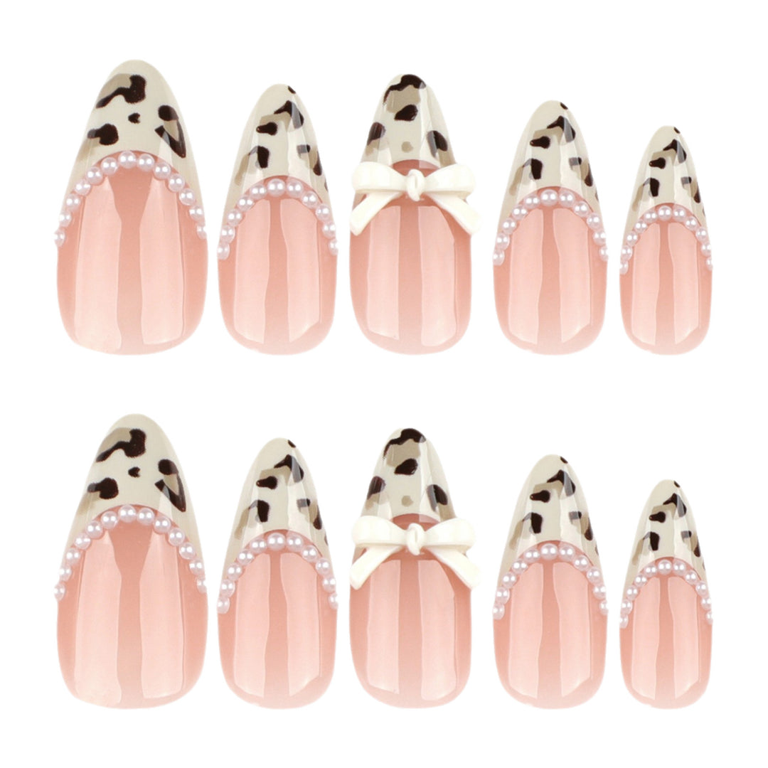 Artistic Press-On Nail Set with Bow and Animal Print Kalsten