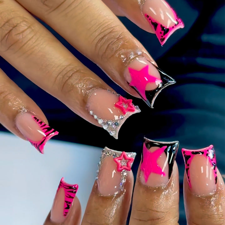 Thematic Star-Embellished Press-On Nail Extensions Kalsten