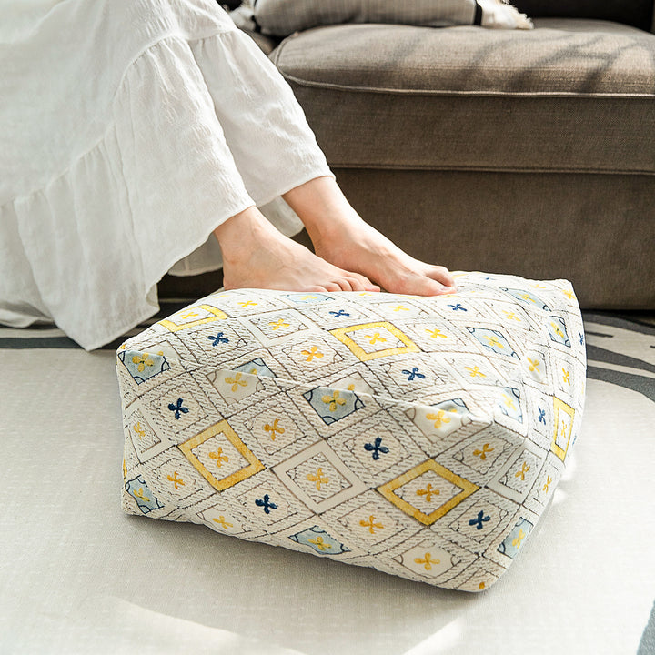 Seating pouf made of woven cotton blend with quilted diamond relief Kalsten