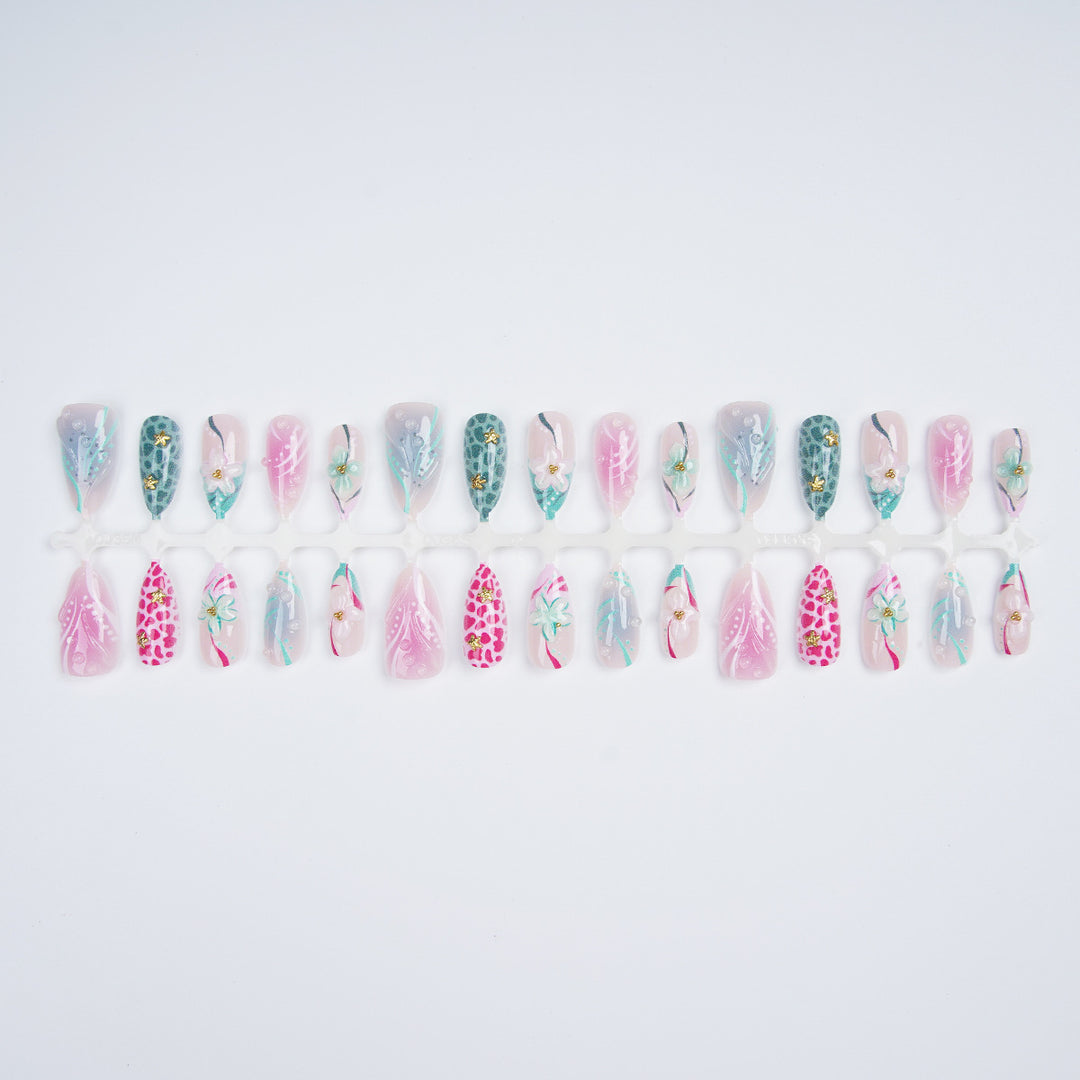 Artistic Nail Designs Kalsten