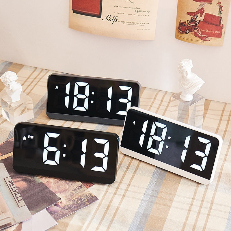 Digital LED Alarm Clock in Modern Design Kalsten