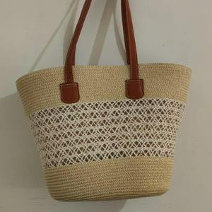Oversized Beach Bag Made of Woven Material Kalsten