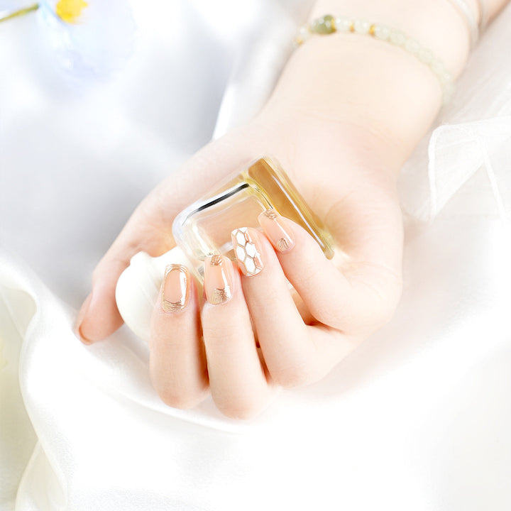 Elegant Nail Art Design Kalsten