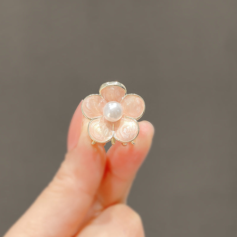 Floral Pearl-Embellished Hair Clip Kalsten