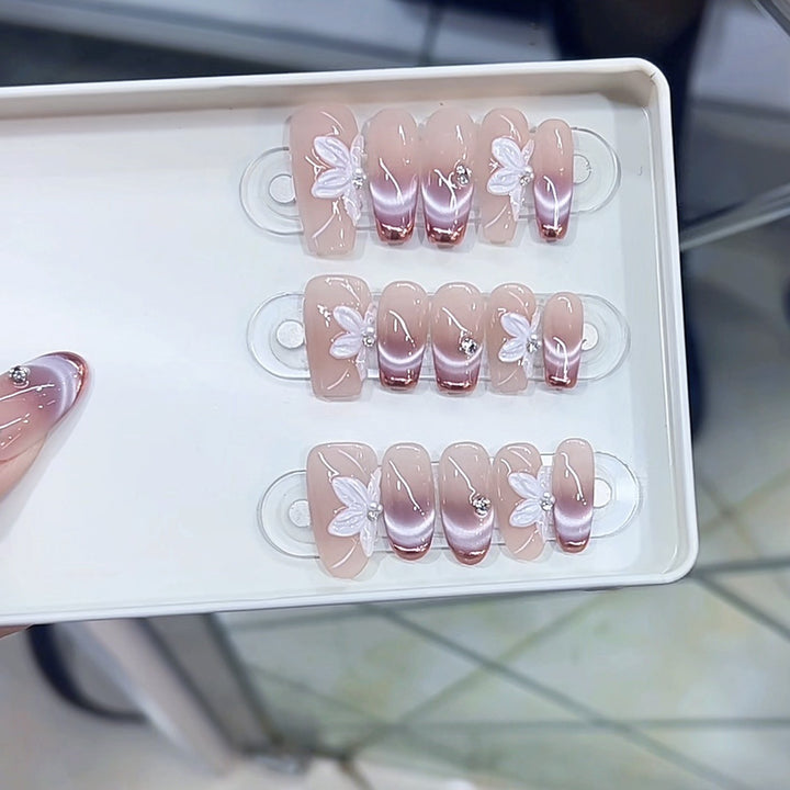 Floral-Inspired Press-On Nail Set Kalsten