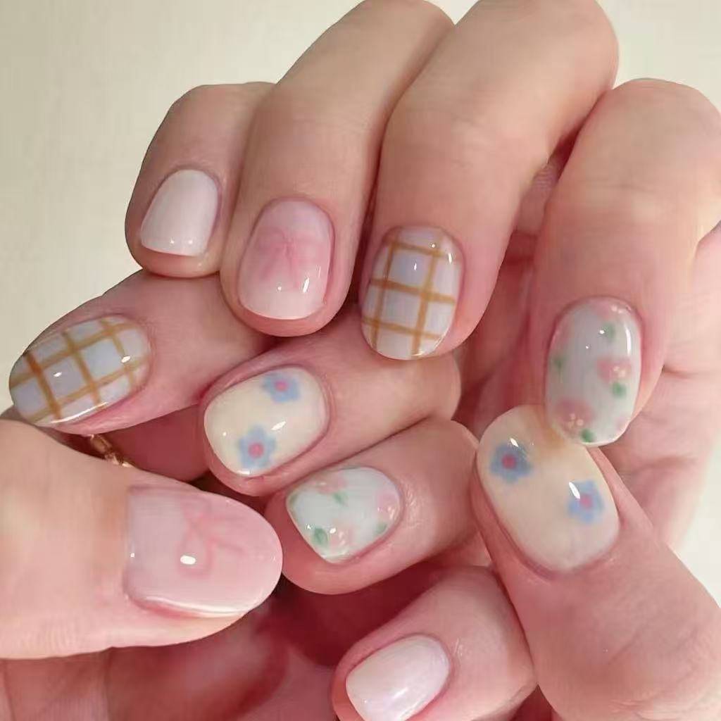 Artistic Cat-Themed Press-On Nail Art Set Kalsten