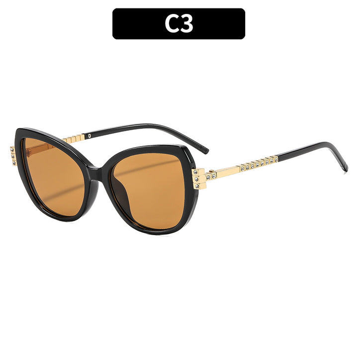 Elegant Cat-Eye Sunglasses with Decorative Gold Accents