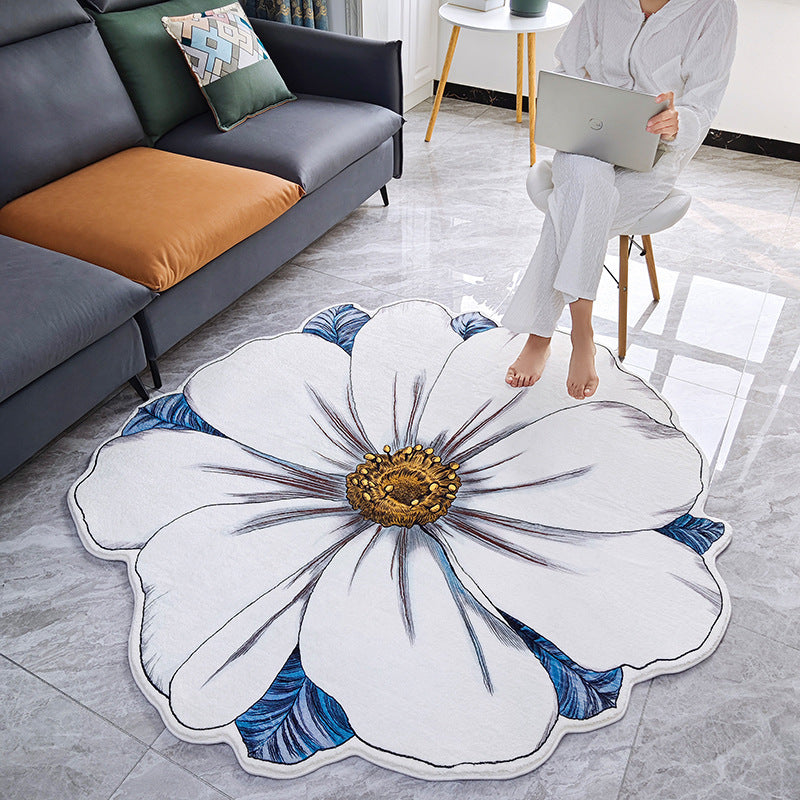 Floral-Shaped Area Rug Kalsten