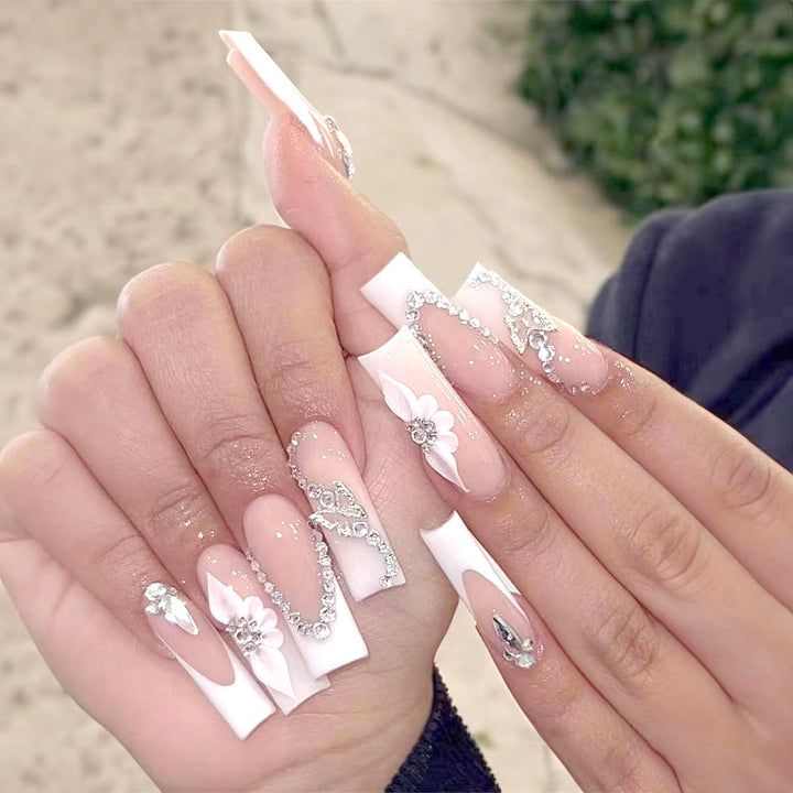 Decorative Press-On Nail Extensions Kalsten