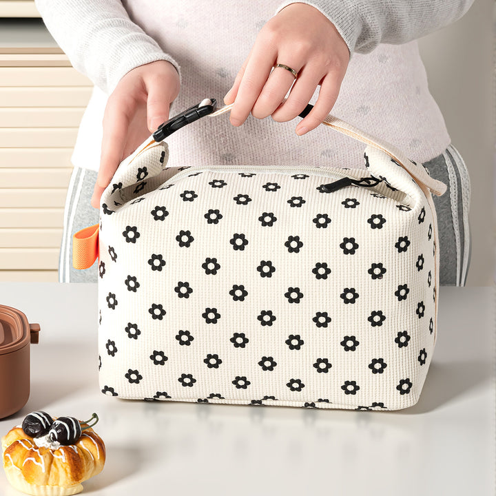 Insulated Lunch Carrier Bag with Fun Strawberry Design Kalsten