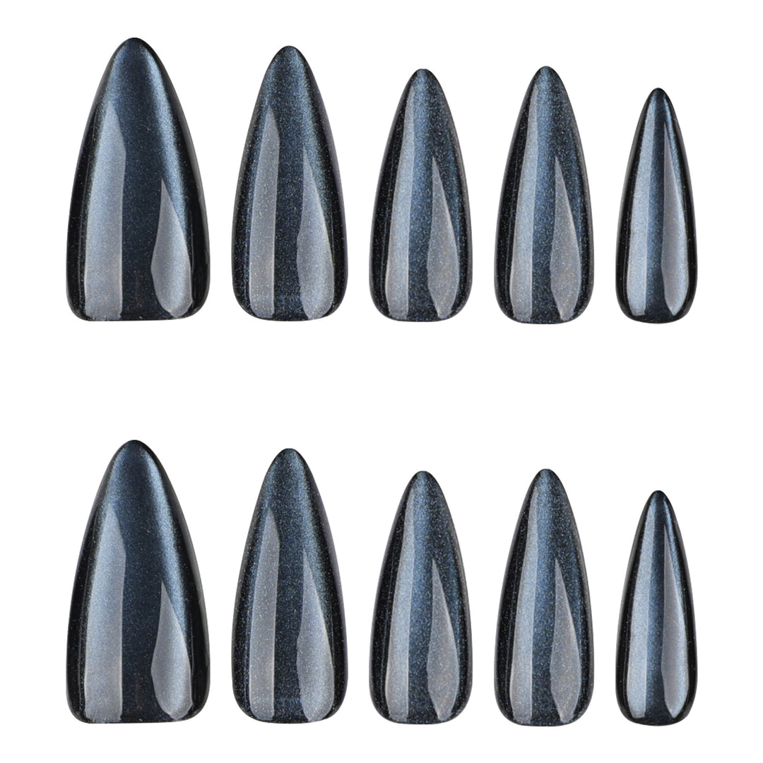 Artificial nail extensions with elegant ombre effects Kalsten