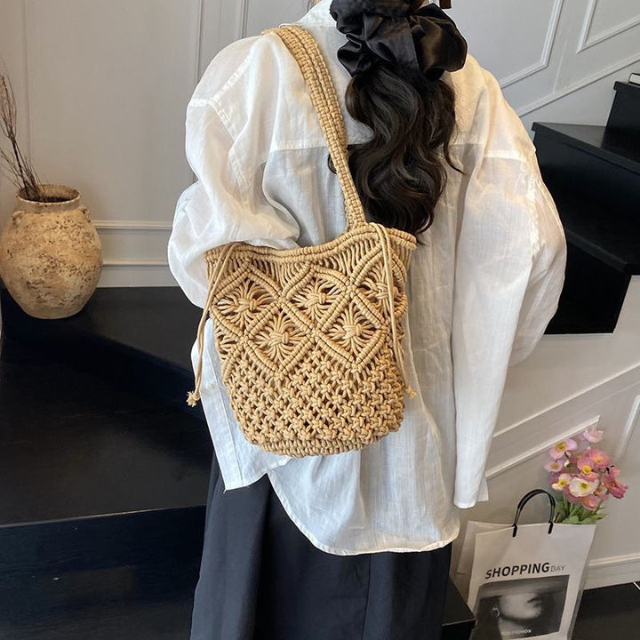 Handcrafted basket bag with floral patterns Kalsten