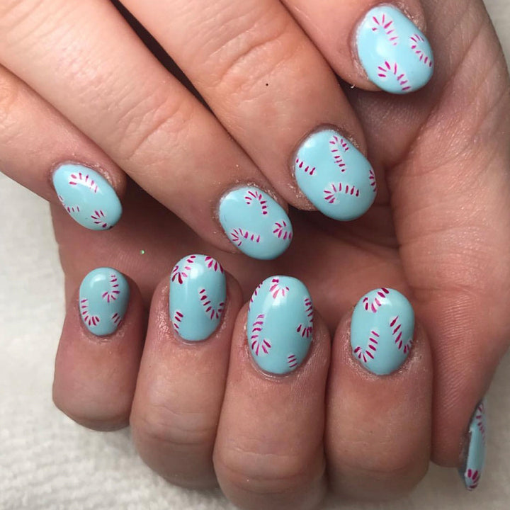 Candy Cane Themed Press-On Nail Art Kalsten