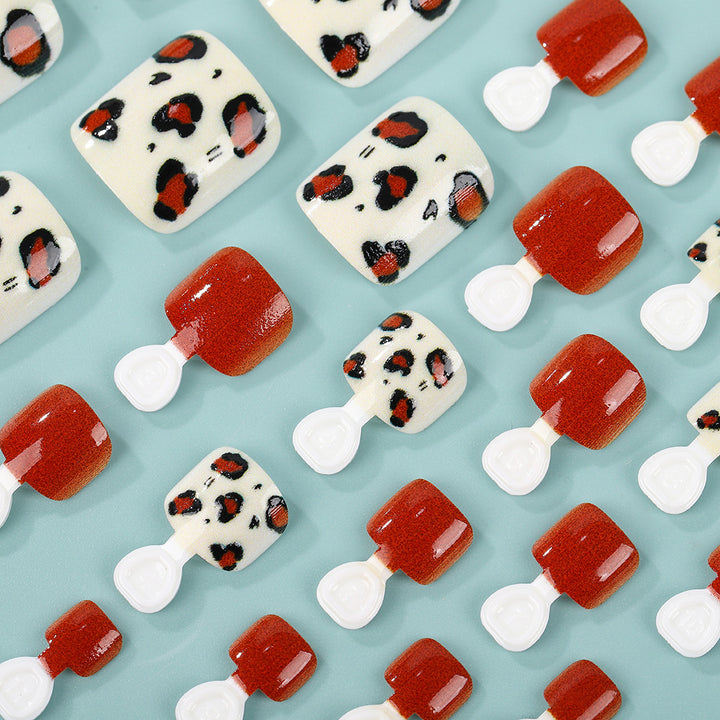 Creative and elegant art nails Kalsten