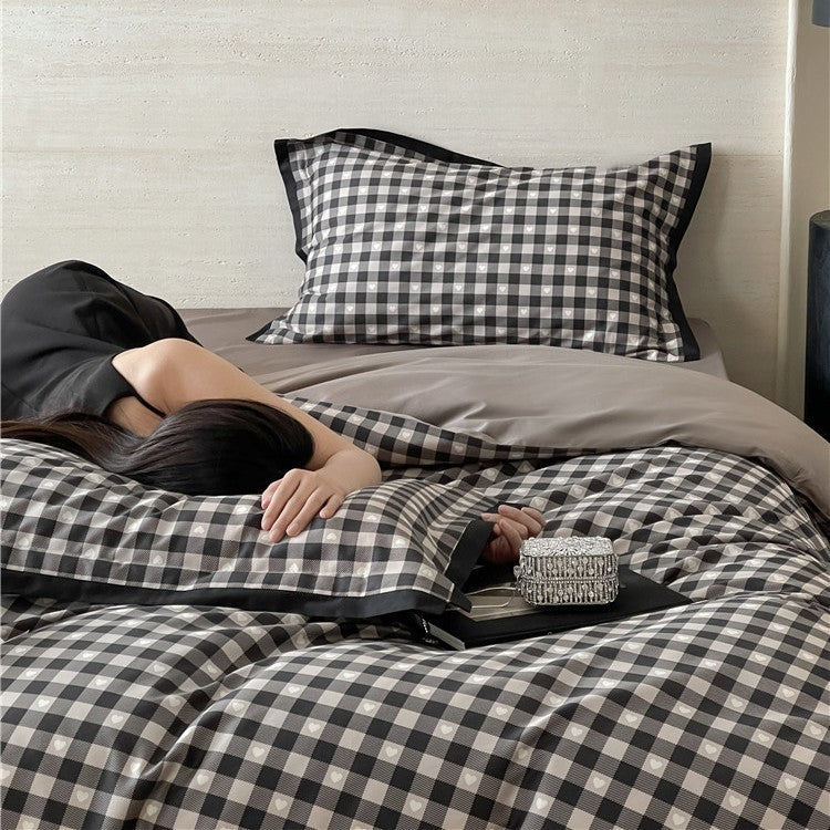 Luxurious cotton satin bedding set with butterfly motif and contrasting frame edge