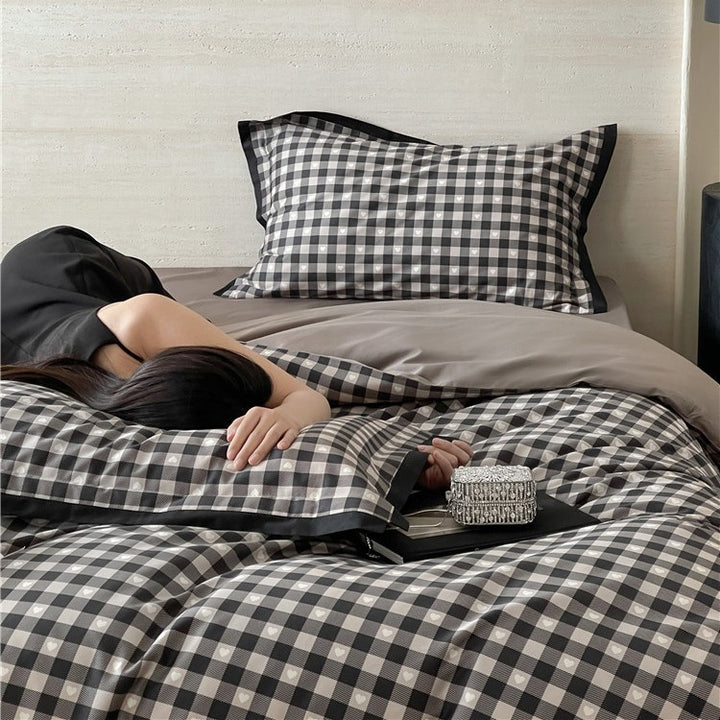 Luxurious cotton satin bedding set with butterfly motif and contrasting frame edge