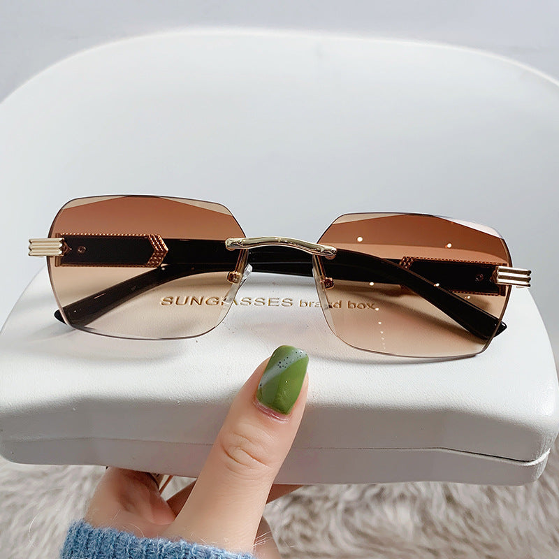 Avant-Garde Luxury Shield Sunglasses Kalsten