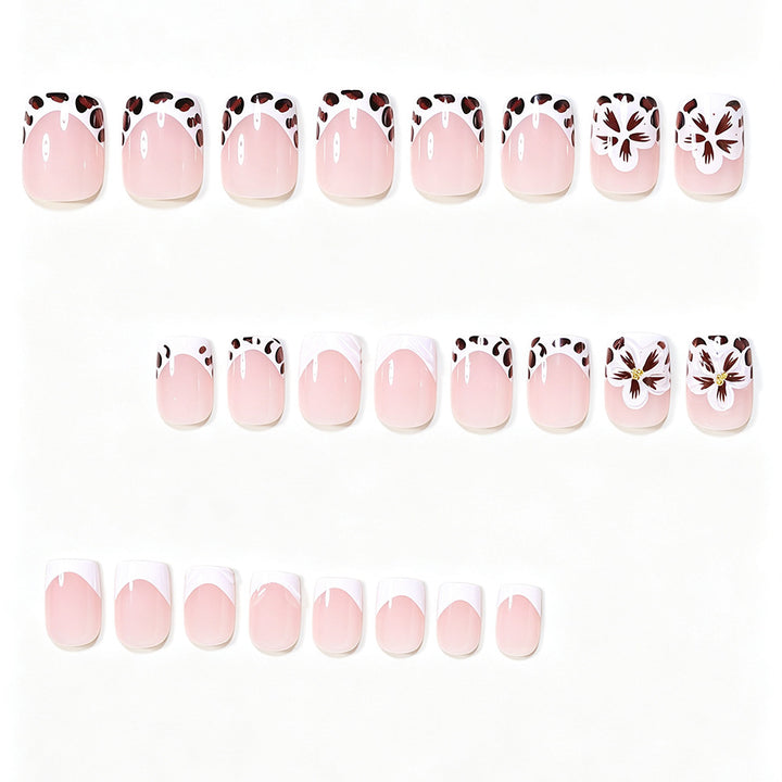 Floral Accent Nail Art Kit Kalsten