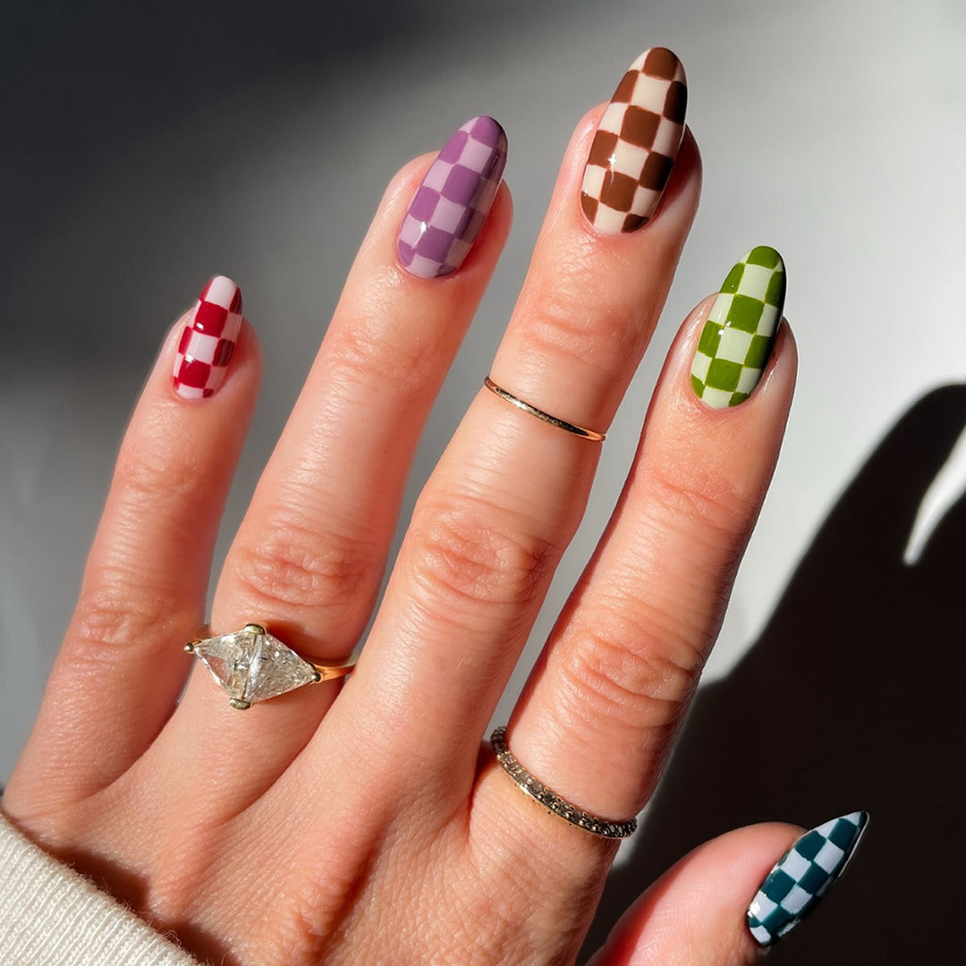 Artificial Nails in Modern Checkerboard Design Kalsten