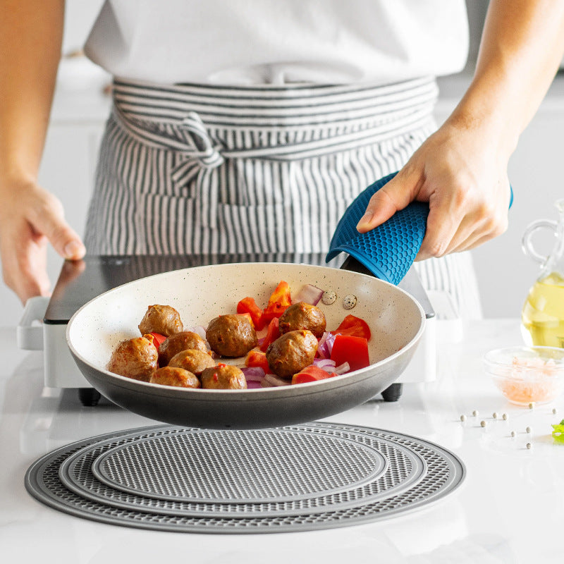 Non-slip silicone mat for cookware Kalsten