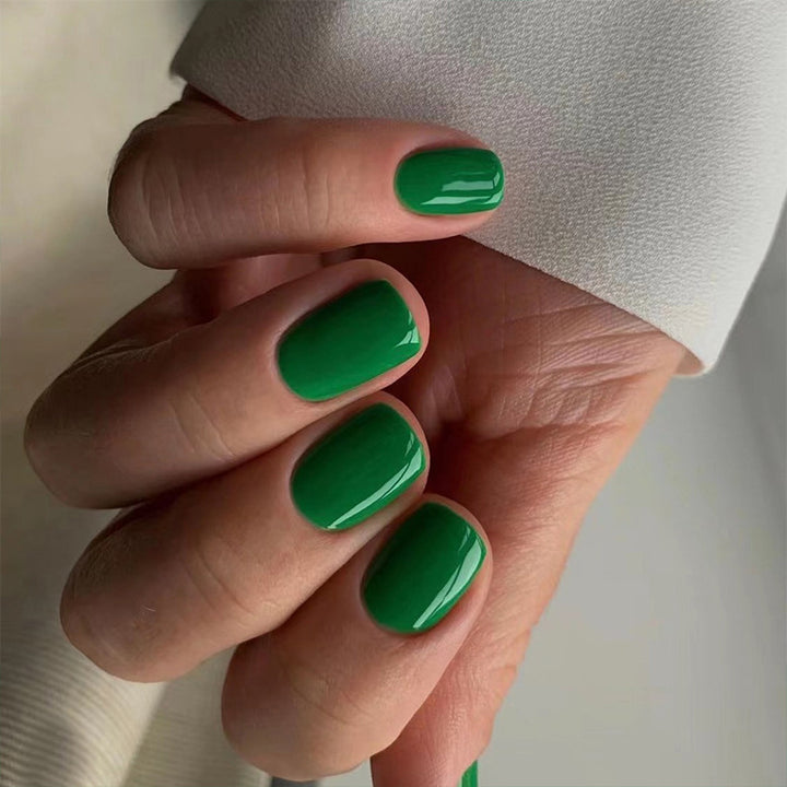 Creative Nail Art with Elegant High Gloss Finish Kalsten