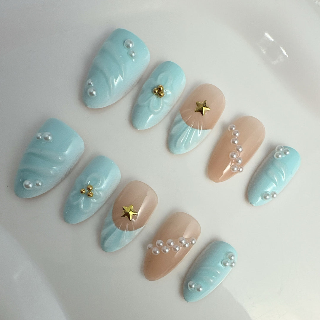 Creative nail art with floral accents Kalsten